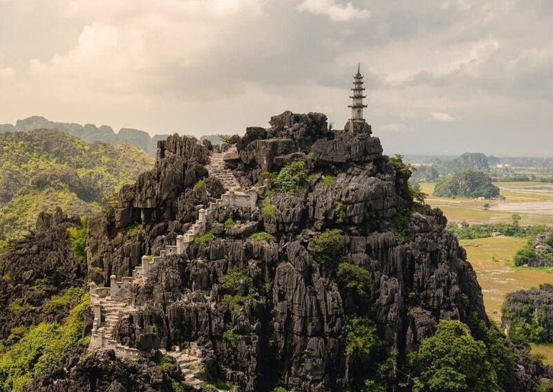 Ngoa Long Mountain in Ninh Binh