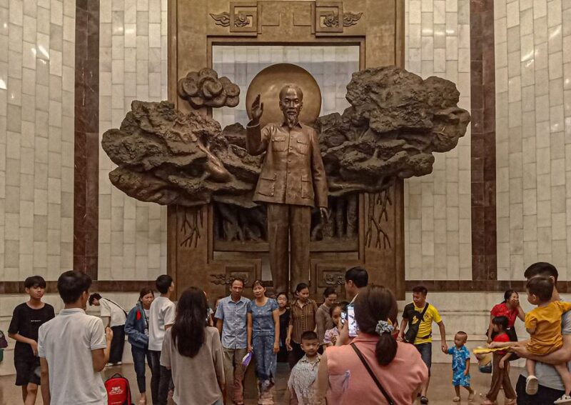What's Inside: Three Floors of Revolutionary History