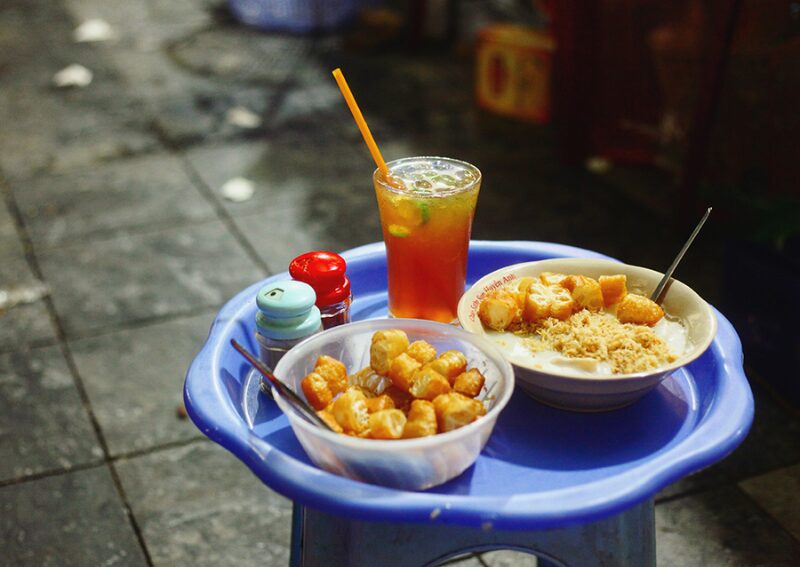 Hanoi Old Quarter Night Markets: Chao Suon Sun Huyen Anh