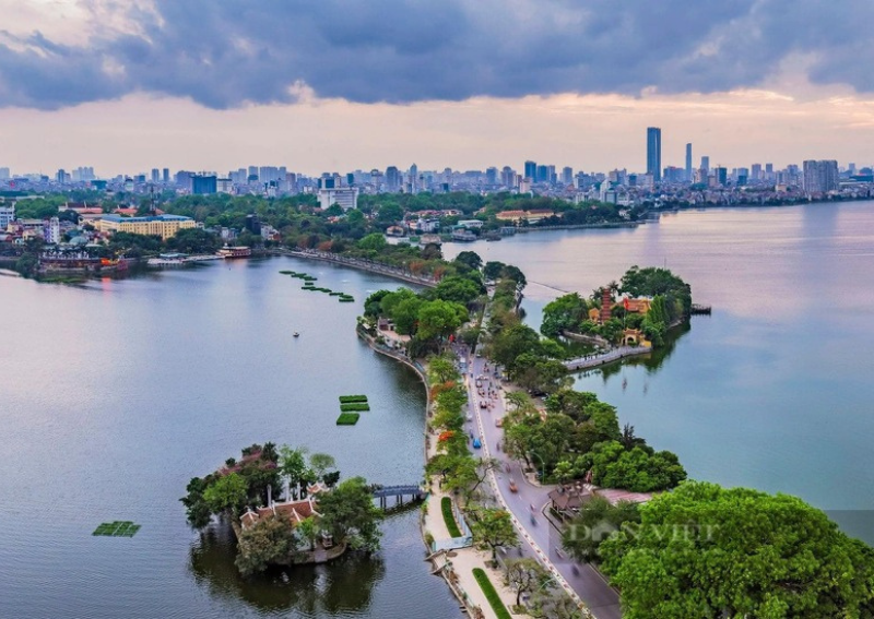 West Lake Hanoi: Location