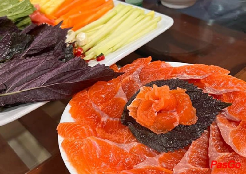 What to Eat in Moc Chau - Salmon Hotpot (Lau Ca Hoi) Moc chau