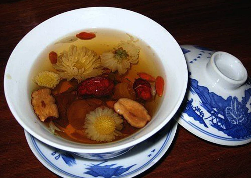 Tra Bat Bao: Eight Treasure Tea