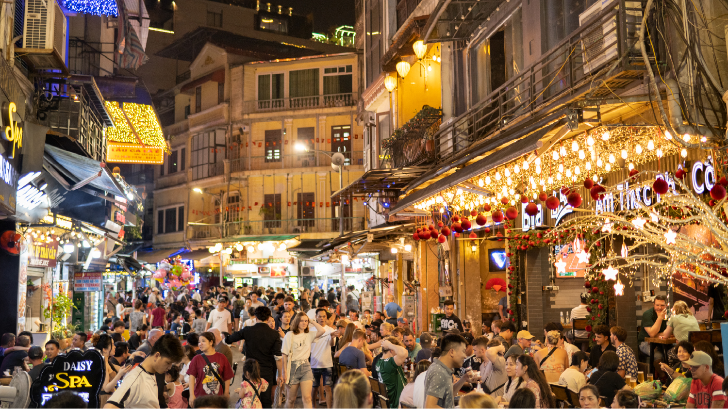 Hanoi things to do - Nightlife