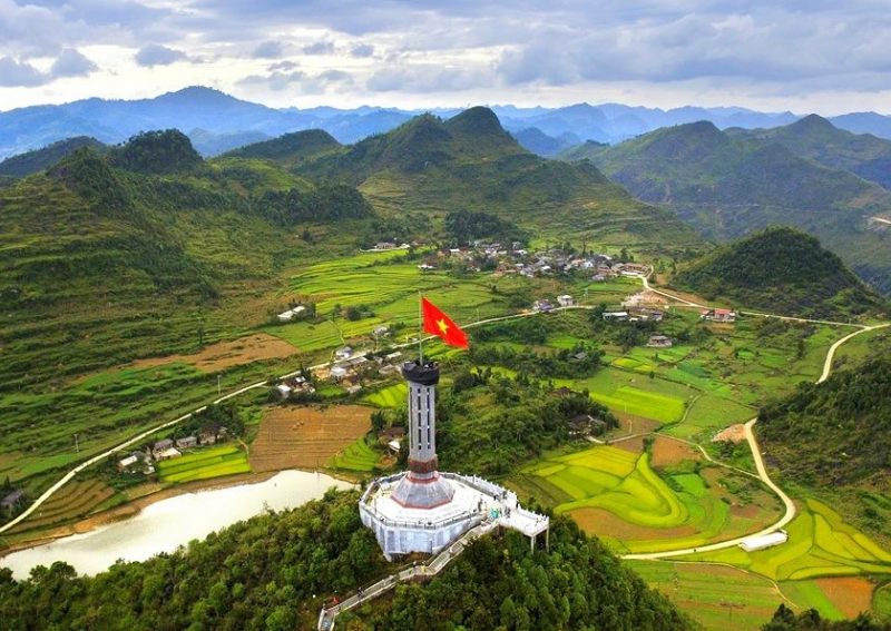 Ha Giang Loop - Lung Cu Flag Tower
