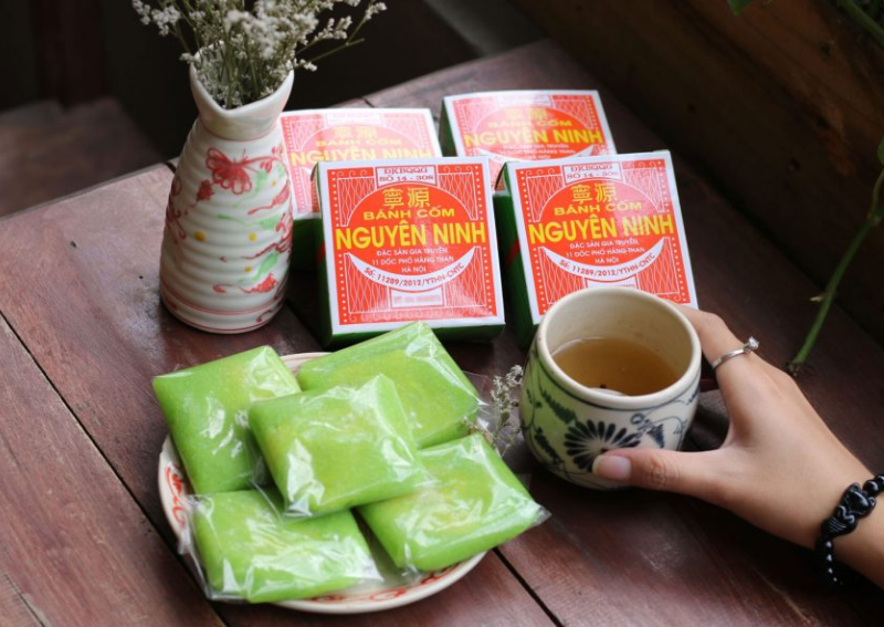 Banh Com Hanoi (Young Rice Cake)