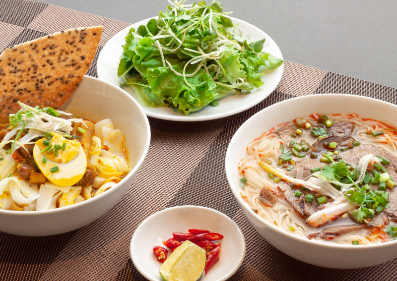 Where to Eat Bun Bo Hue in Hanoi - Hanoi Food Tour