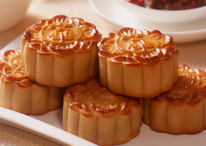 The Origins of the Vietnam Mooncakes