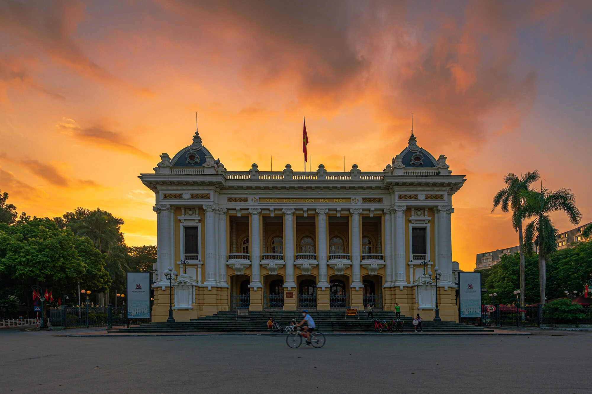La Siesta Classic Ma May