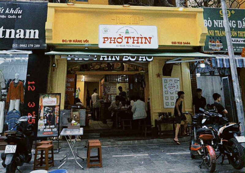 BEST Phở shops in Hanoi - Pho Thin hang Voi