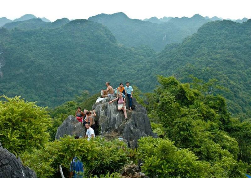 Cat Ba Island: Trekking