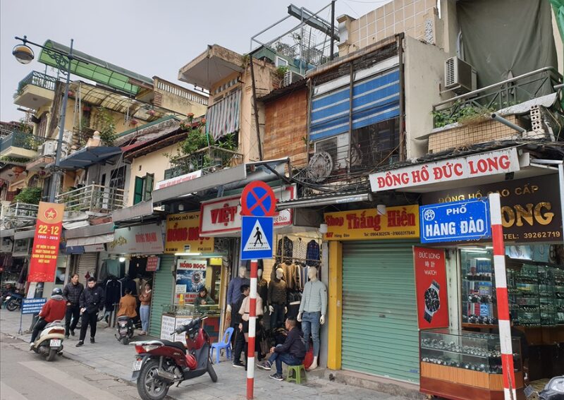 Which Streets Still Practice Their Original Craft? - Hàng Đào