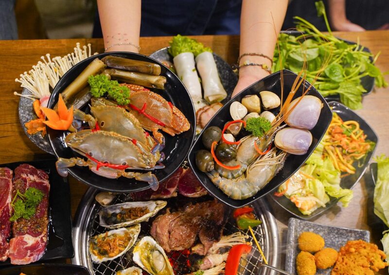 What to Eat in Da Nang - Fresh Seafood Da Nang