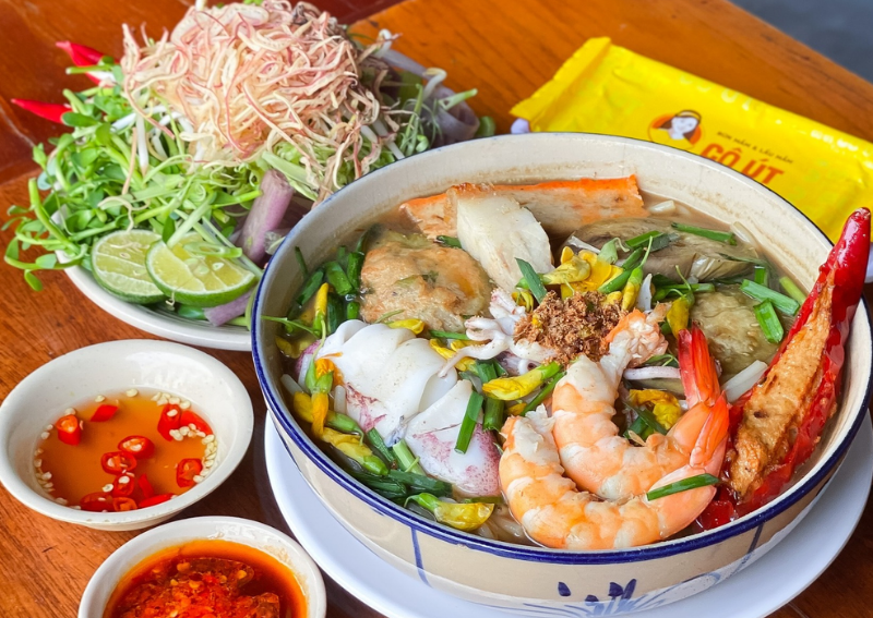 street food in Ho Chi Minh City - Bun Mam