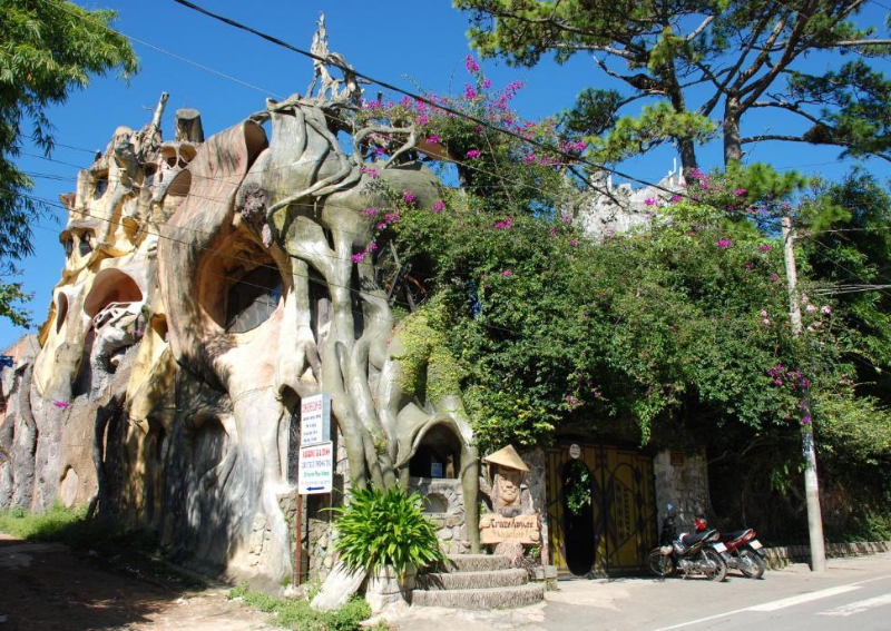 Dalat Attractions - What to See in Dalat: Crazy House (Hang Nga Guesthouse)