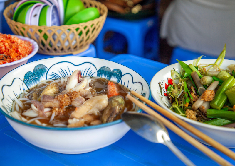 Banh Canh in Ho Chi Minh City 2026: A Local Guide to Vietnam’s Comforting Thick Noodle Soup