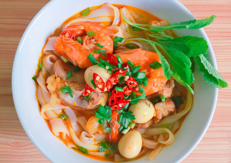 What Does Banh Canh Vietnam Taste Like?