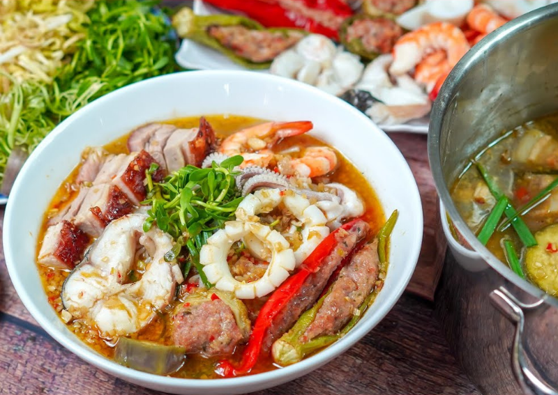 what to eat in Saigon: Saigon Food Map