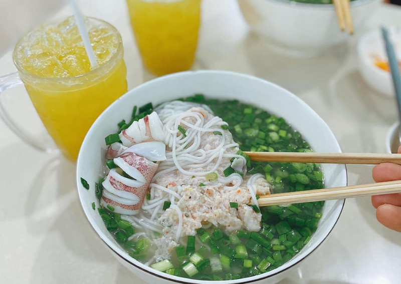 What to eat in Phu Quoc: Bun Quay - Phu Quoc Signature Noodle