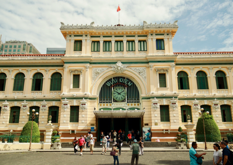 Where is Saigon Central Post Office?
