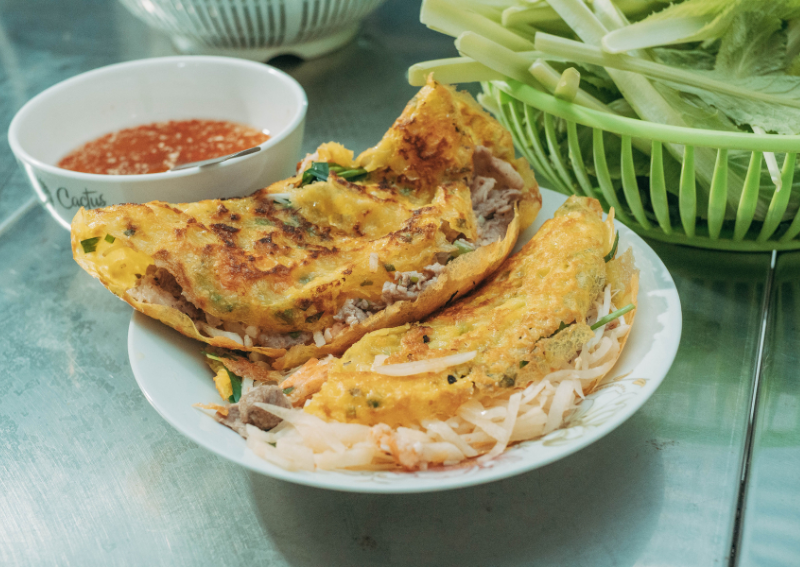 Saigon food map - Saigon street food - Banh xeo