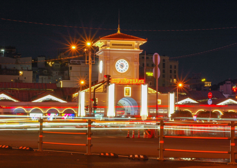 Saigon Late Night Food Streets and Midnight Eats in Ho Chi Minh City 2026